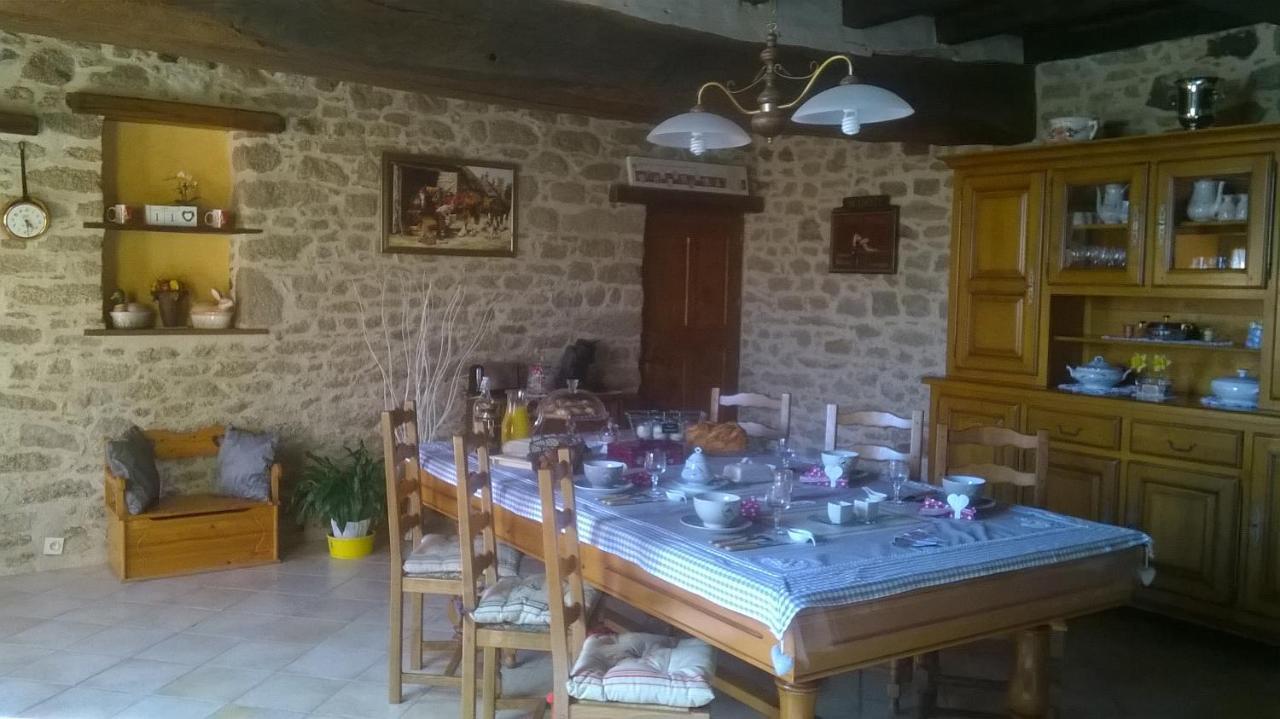 Au Coeur De La Nature Saint-Malo-du-Bois Экстерьер фото